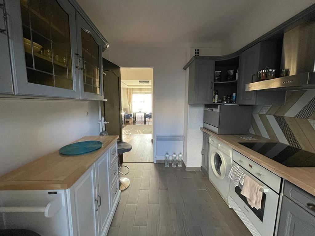Fully equipped modern kitchen in Antibes holiday rental